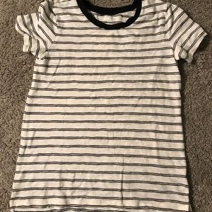 Old navy short sleeved shirt